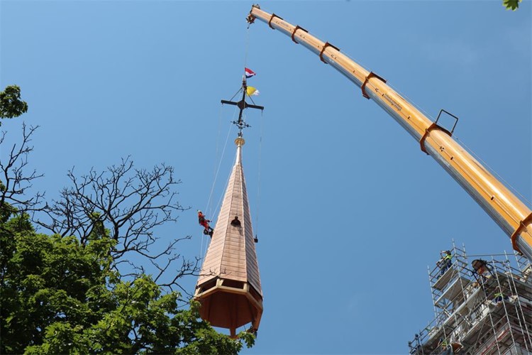 Vraćanjem kupole završena prva faza obnove samostanske crkve sv. Franje Asiškog na Kaptolu